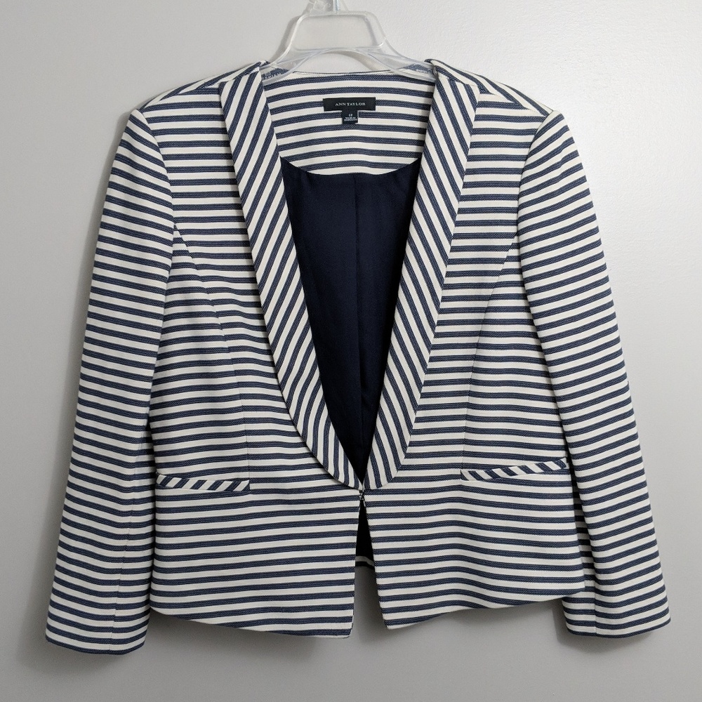 Ann Taylor size 12 striped blazer